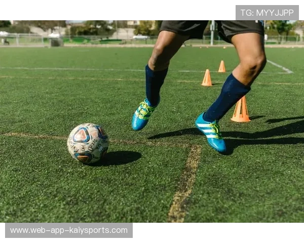 布拉格斯拉维亚将引入技术性左脚将，开启足球战术新篇章