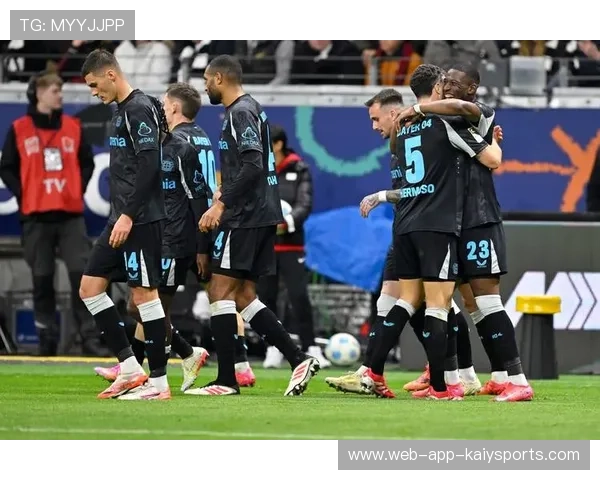 连续6场不胜，法兰克福今晚面对勒沃库森挑战巨大，勒沃库森和法兰克福关系好不好